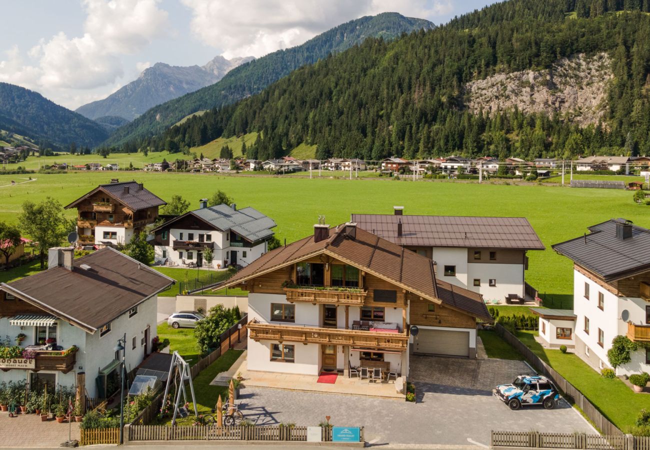 Huis in Hochfilzen - Grand Chalet Hochfilzen