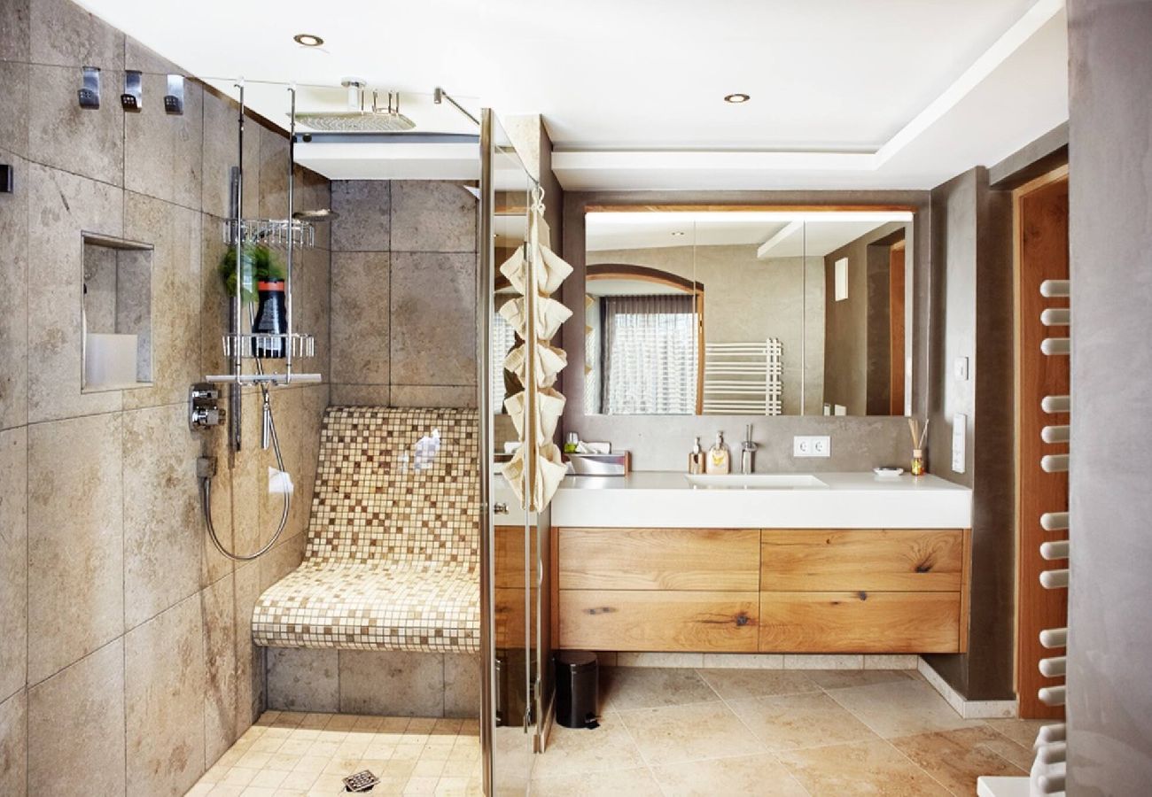 Ferienwohnung in Kirchberg in Tirol - Trendguide Garten Suite