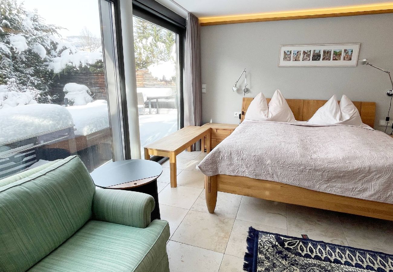 Ferienwohnung in Kirchberg in Tirol - Trendguide Garten Suite