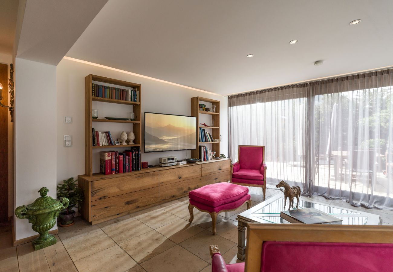 Ferienwohnung in Kirchberg in Tirol - Trendguide Garten Suite